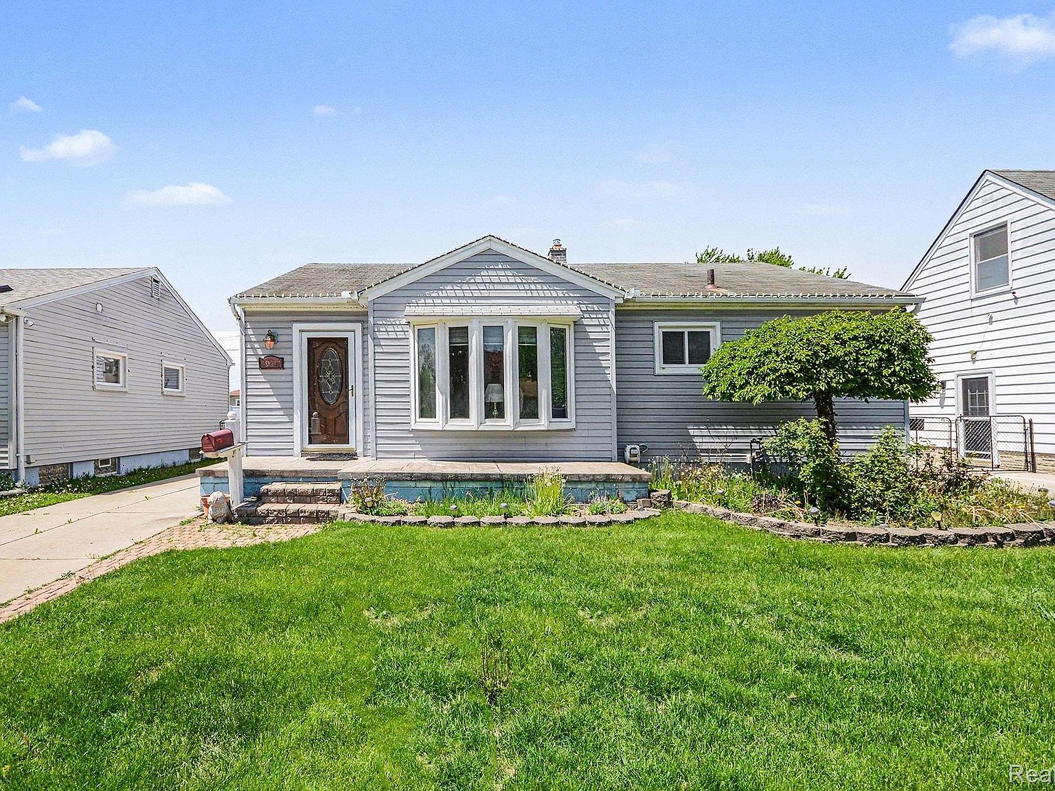 29217 Dembs Dr, Roseville, MI 48066 | Zillow