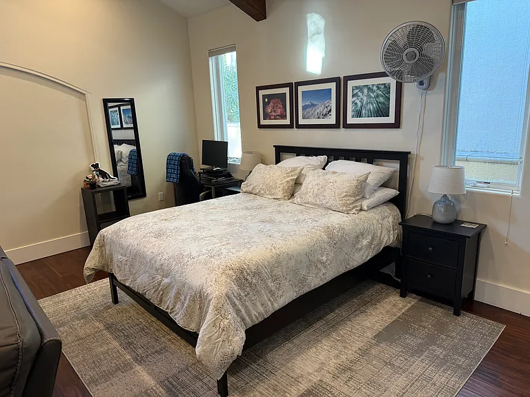 Queen sized bed, nightstands, 2 desks