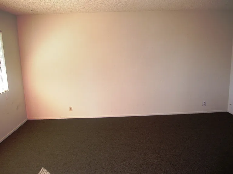 13415 Kornblum Ave #3 — Photo 10