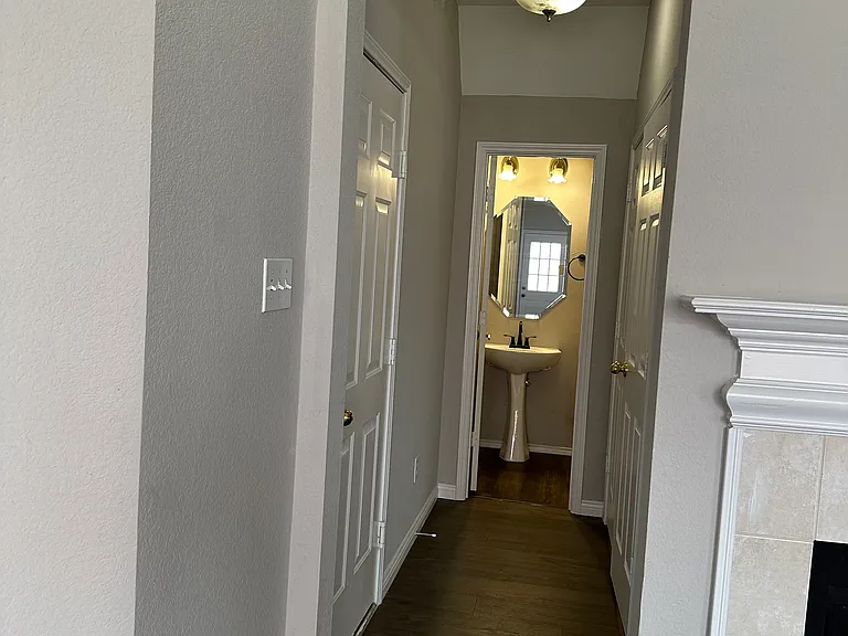 7816 Creekway Ct — Photo 6