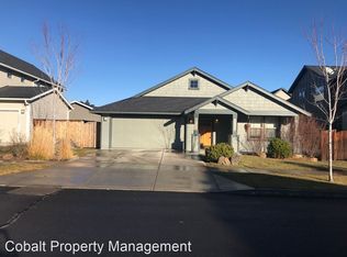20786 SE Hollis Ln, Bend, OR 97702