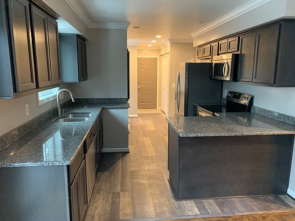 3rd image of 3556 Trentwood Dr