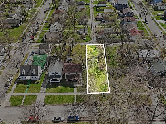 2nd image of 2016 Drexel Ave