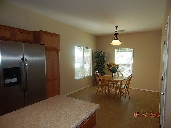 5th image of 816 W Calle Valenciana