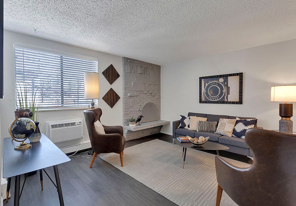 1st image of 1430 N Humboldt St #403