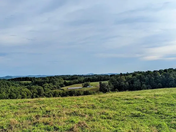 Red Oak Grove Rd NE, Floyd, VA 24091