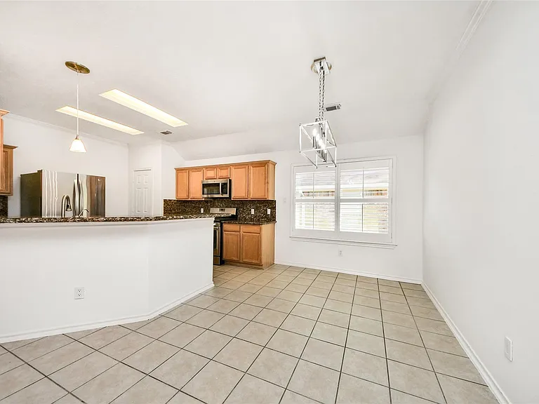 10 Delphinium Pl — Photo 19
