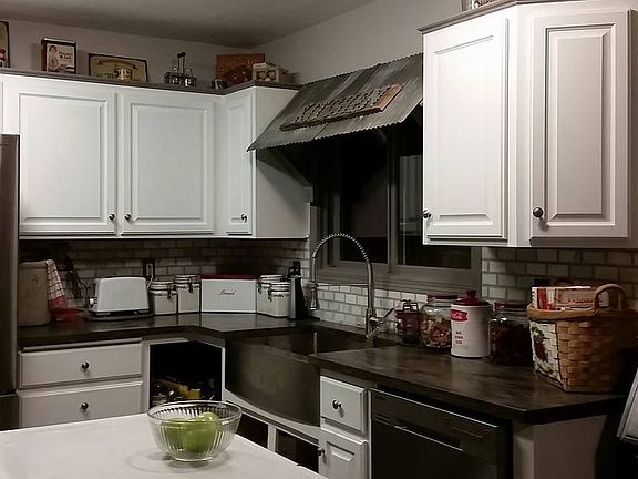 Remodeled Farmhouse Kitchen
