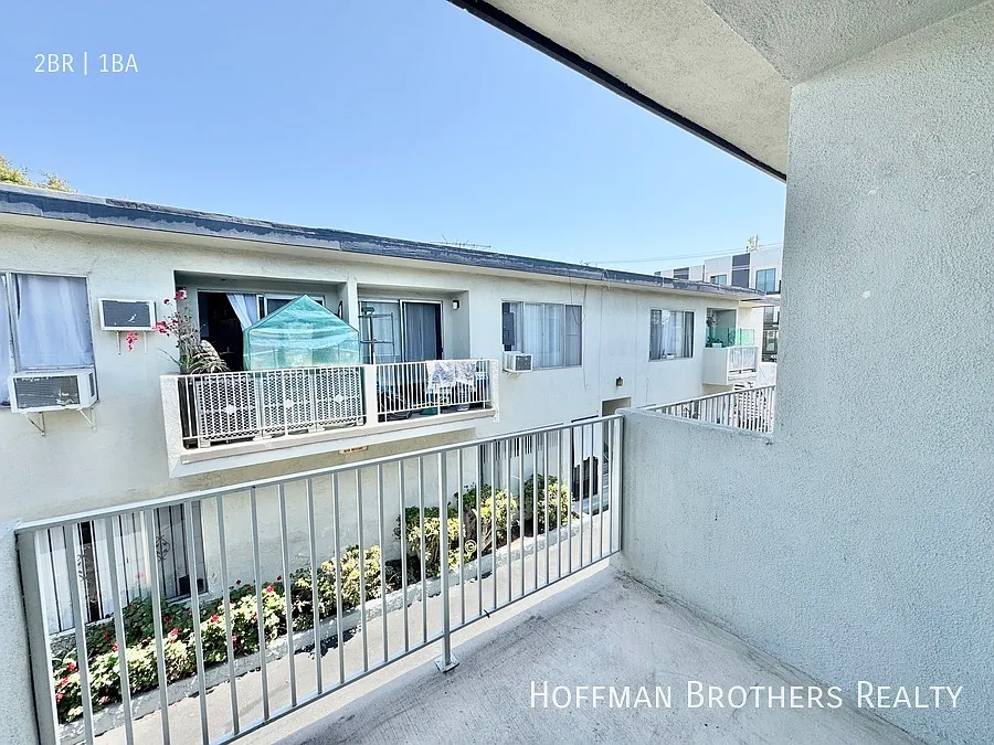 2 bed, $2,430 — Photo 3
