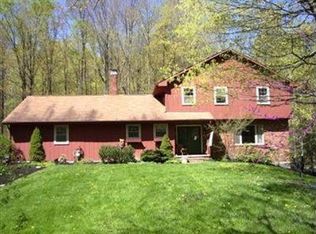 11962 Sandgate Cir, Chesterland, OH 44026