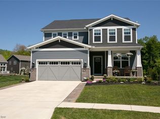 1802 Cobham Ln, Wadsworth, OH 44281