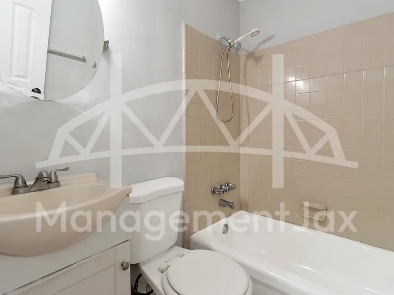 4417 Ken Knight Dr N — Photo 6