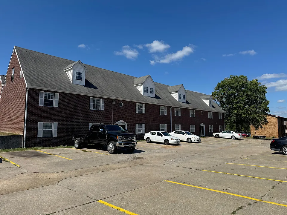 2831 Whitener St #2
