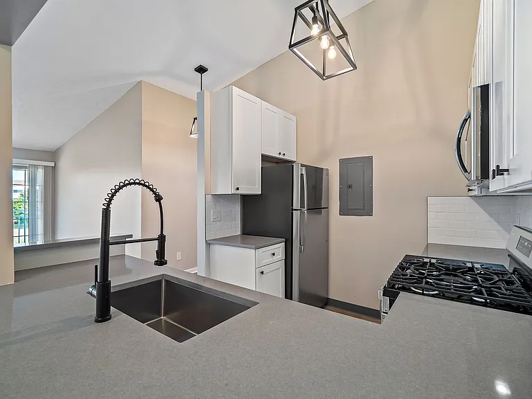Cherry Tree Village Apartments — Photo 129