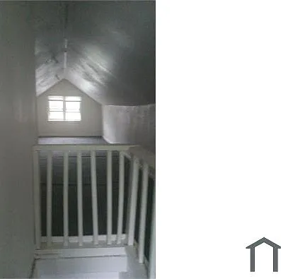 3 bed, 984 sqft, $1,050 — Photo 2