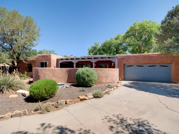 3109 Don Quixote Ct NW, Albuquerque, NM 87104