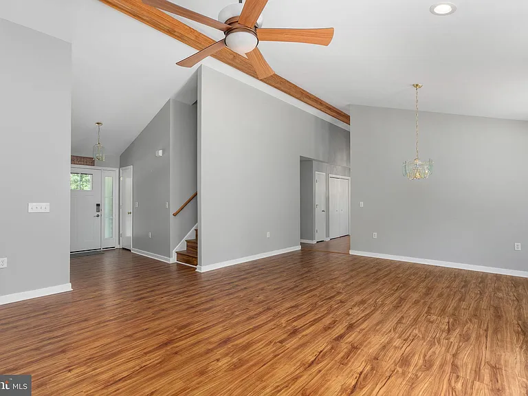 8009 Burrell Rd — Photo 6