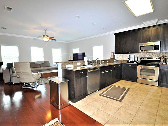 3rd image of 8387 SW 78th Ln
