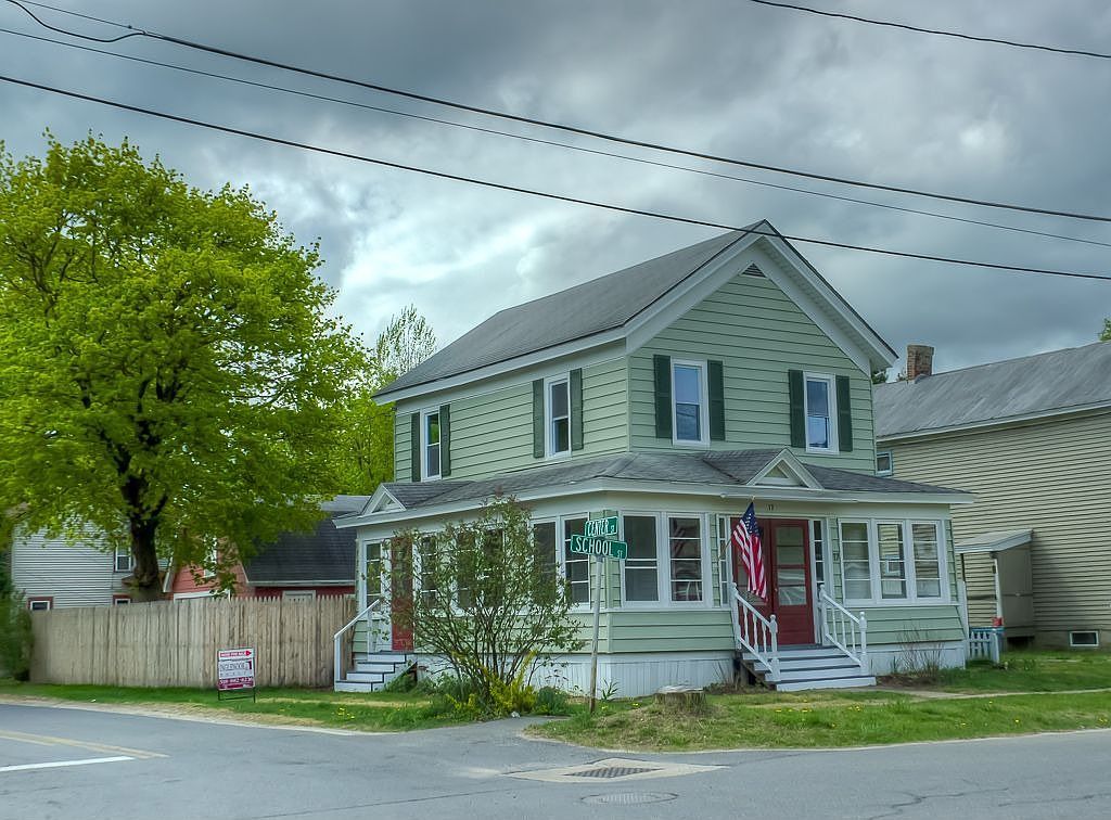 17 School St, Broadalbin, NY 12025 Zillow