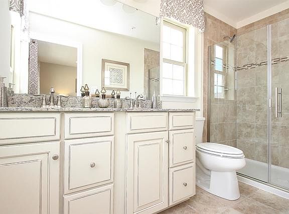 5th image of 79 Nicholas Dr W #B