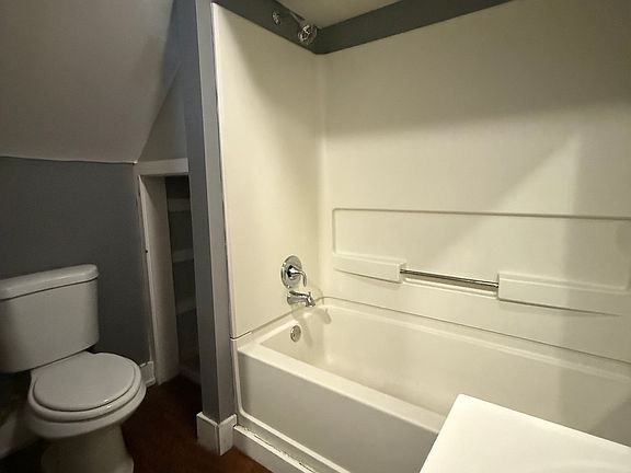 5th image of 3196 W 90th St #Up