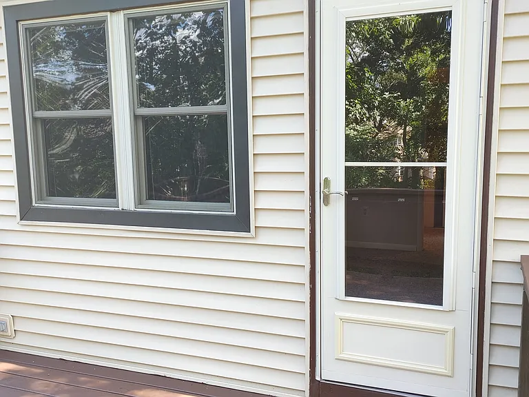 Entry to master bedroom from deck.