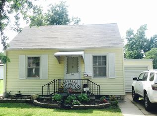 707 SW Cambridge Ave, Topeka, KS 66606