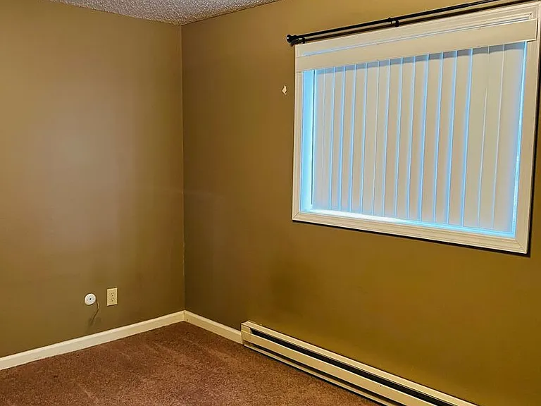 1409 Stoddard St — Photo 3