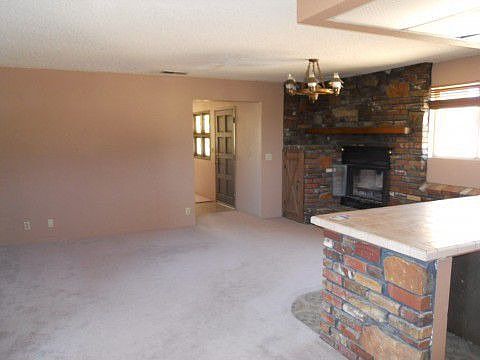 5th image of 713 Delgada Ave