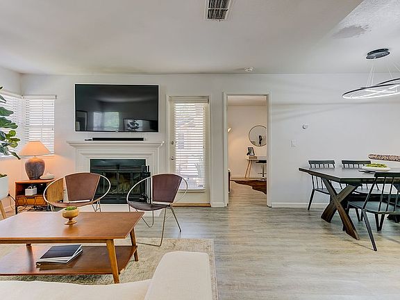 2nd image of 2915 N Texas St APT 221