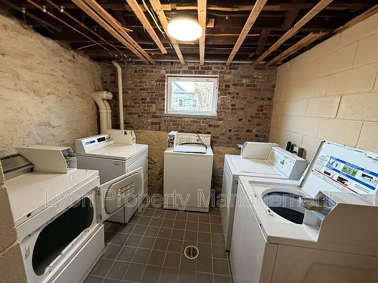95 Victor St #1 — Photo 6
