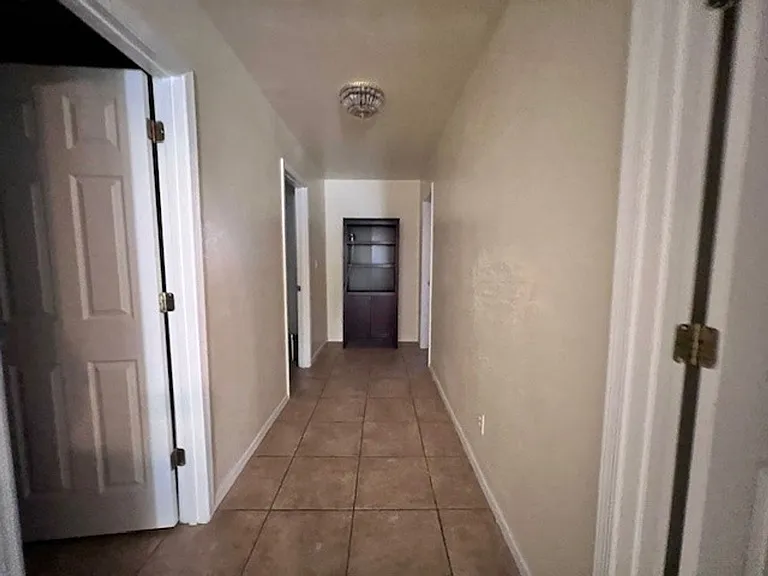 335 Riverwood Ln — Photo 19