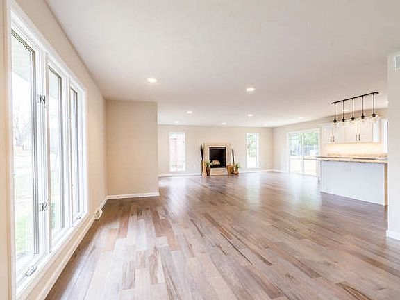 5th image of 2418 S Spicewood Ln