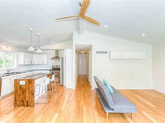 4th image of 2830 Tauromee Ave