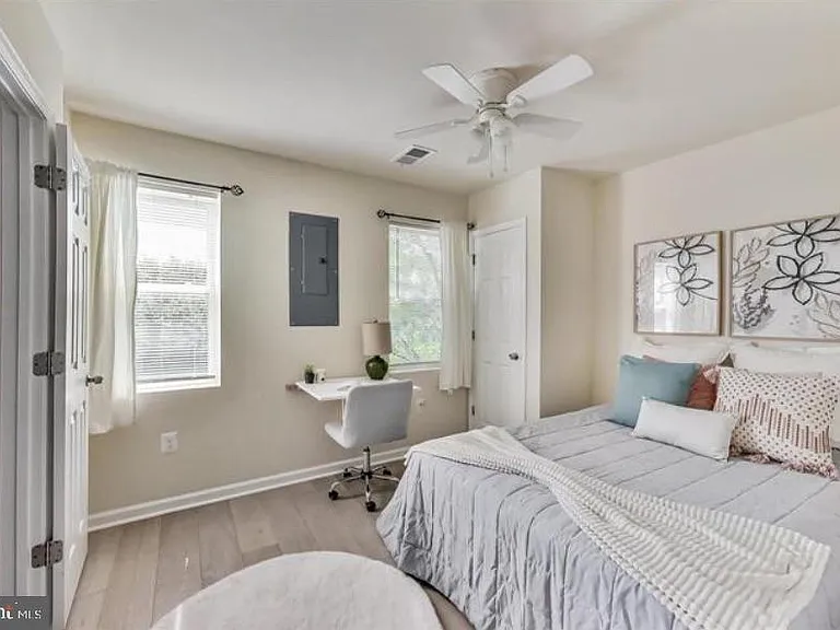 1720 H St NE #B — Photo 7