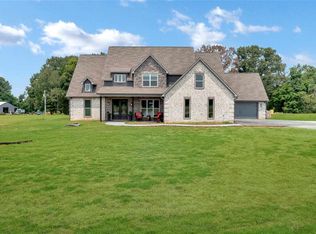 69 William Barnett Rd, Humboldt, TN 38343