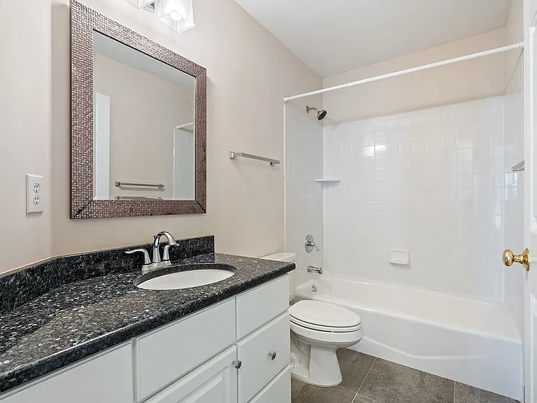 202 Greenview Dr — Photo 21