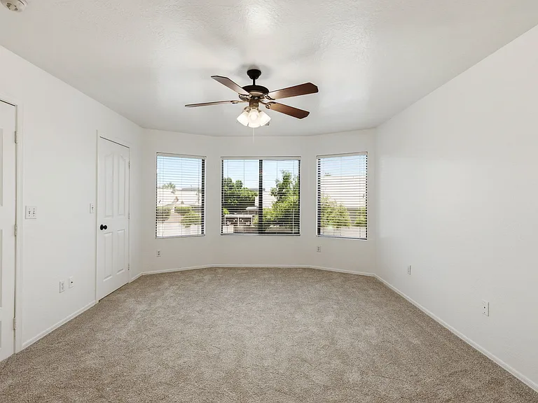 1492 N Saddle St — Photo 38