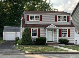 180 E Cliff Rd, Colonia, NJ 07067