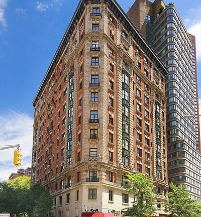 4th image of 140 W 69th St APT 45A