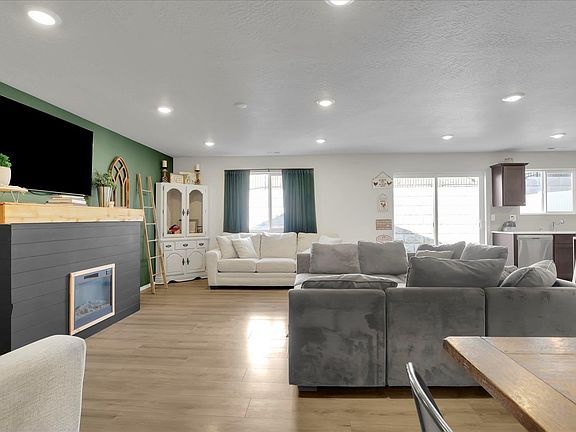5th image of 10840 N Paiute St