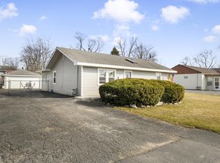 1716 Hosmer Ln, Crest Hill, IL 60403