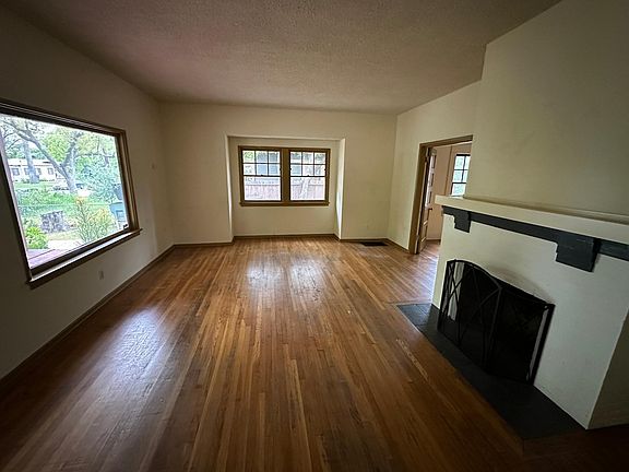 3rd image of 545 N Madison Ave #545