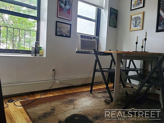 4th image of 376 Columbia St #5