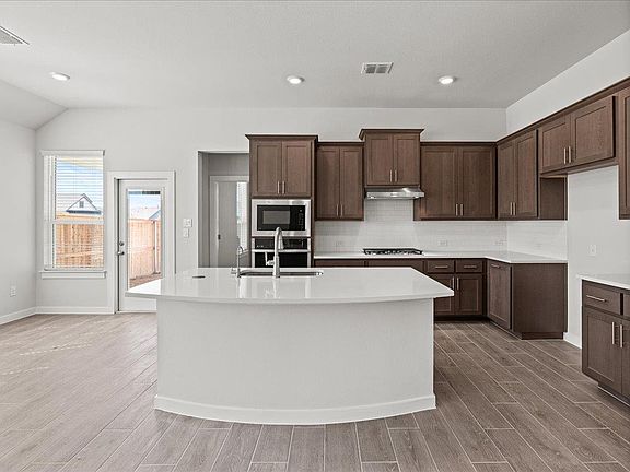 7th image of this home