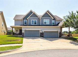 17600 Hampton Park Dr, Edmond, OK 73012