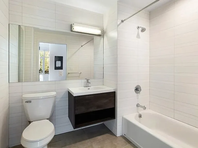 185 Avenue B #6D — Photo 3