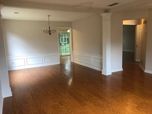 2nd image of 601 Lullingstone Dr SE