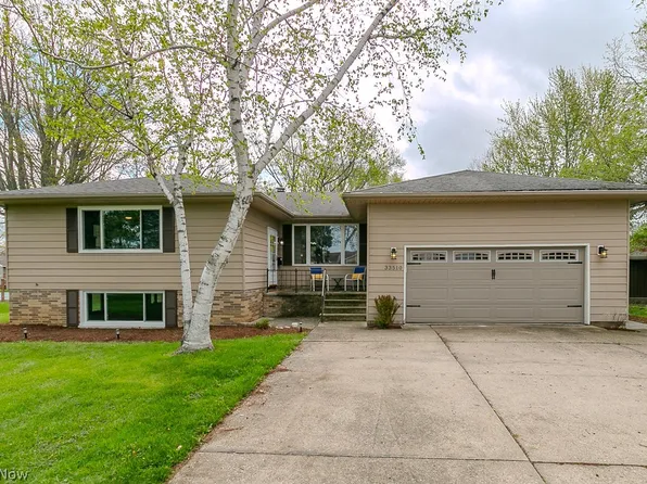 33510 Lake Shore Blvd, Lakeline, OH 44095