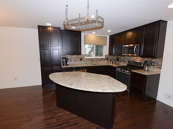 2nd image of 10213 Cardigan Dr